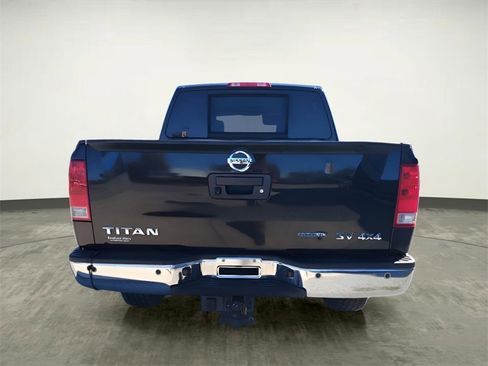Used 2015 Nissan Titan SV w/ SV Value Truck Package image 2
