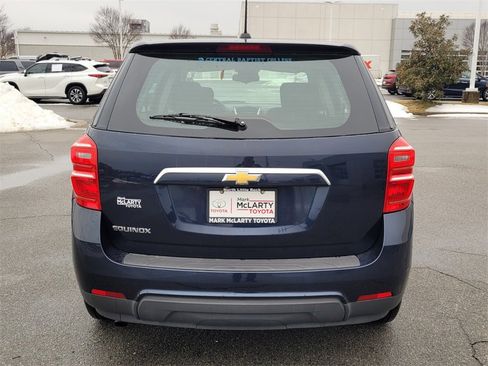 Used 2017 Chevrolet Equinox LS image 10