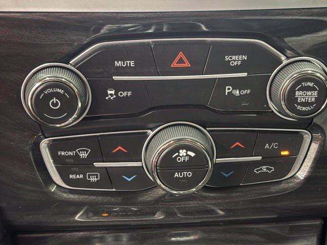 Used 2022 Chrysler 300 Touring L RWD image 34