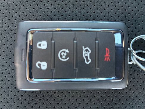 New 2025 Jeep Grand Cherokee L Altitude image 28