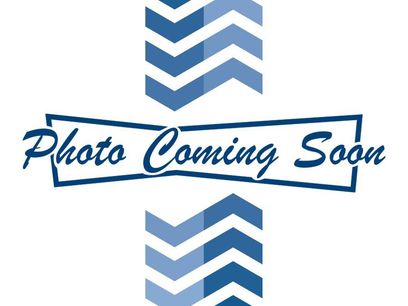 Used 2023 Volkswagen Taos SE w/ Panoramic Sunroof Package