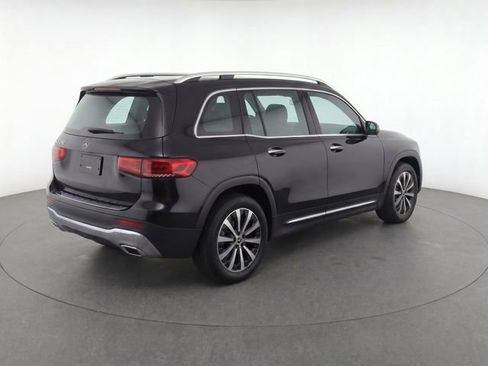 Used 2022 Mercedes-Benz GLB 250 image 7