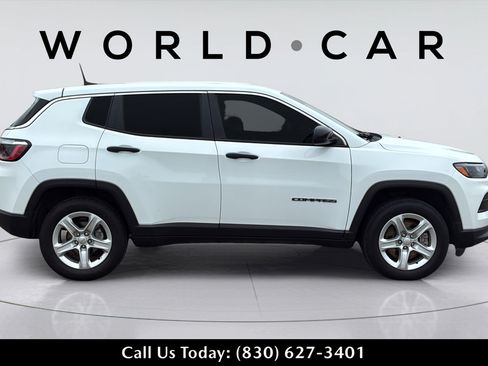 Used 2023 Jeep Compass Sport AWD/4WD image 15