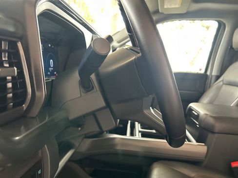 Used 2025 Ford F350 Lariat image 42