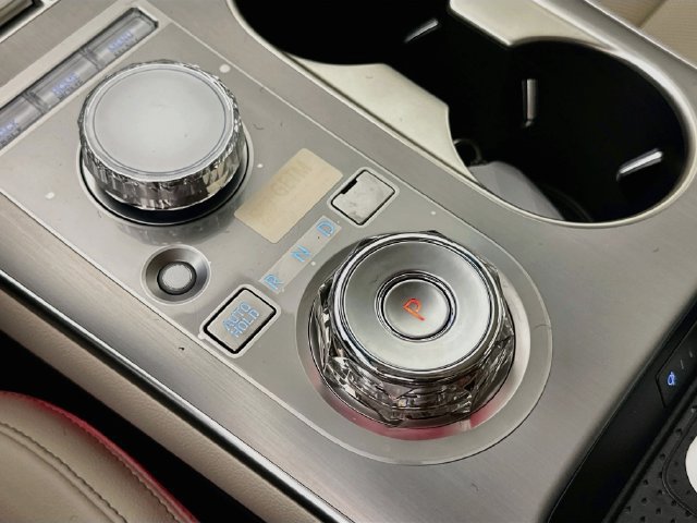 New 2027 Genesis GV70 2.5T Select AWD/4WD image 15