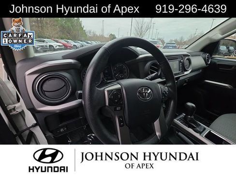 Used 2016 Toyota Tacoma SR5 w/ Towing Package image 26