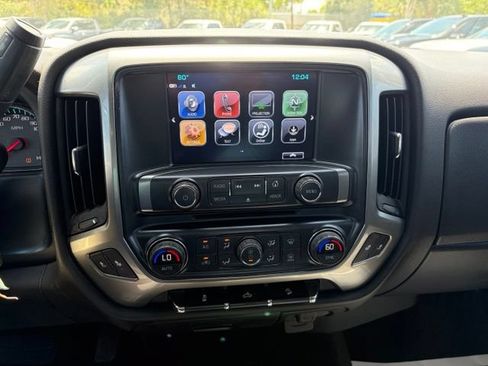 Used 2018 Chevrolet Silverado 1500 LT w/ Redline Edition AWD/4WD image 22