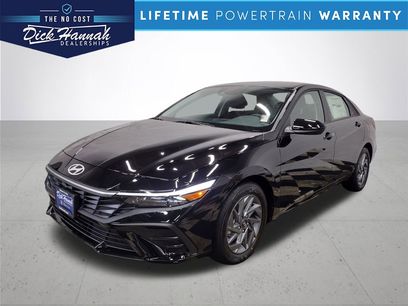 New 2025 Hyundai Elantra Blue