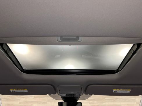 Used 2024 Honda Odyssey EX-L image 16