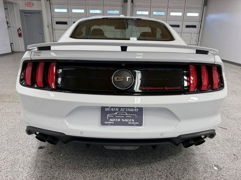 Used 2019 Ford Mustang GT Premium w/ Equipment Group 401A RWD image 6
