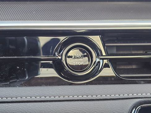 Used 2025 INFINITI QX80 Luxe image 38