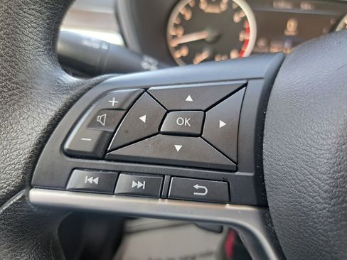 Used 2024 Nissan Altima 2.5 SV image 13