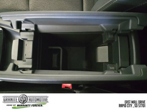 Used 2026 Nissan Rogue SV AWD/4WD image 26