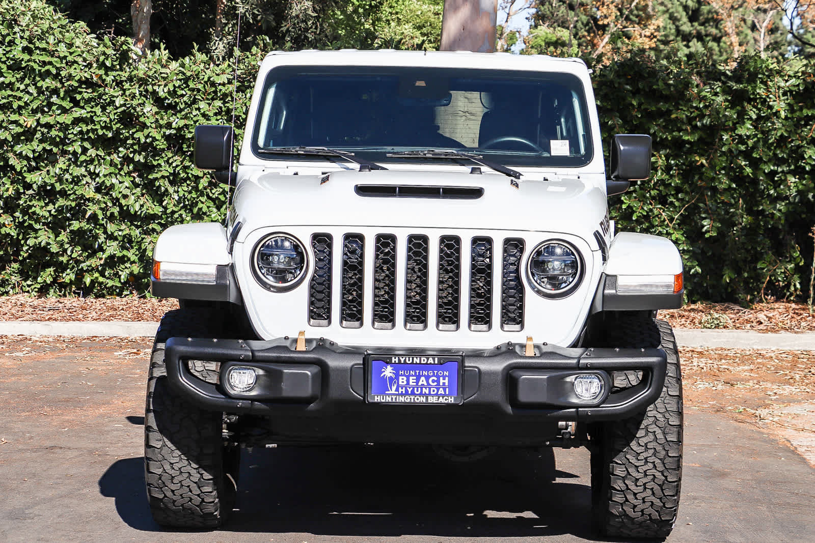 Used 2023 Jeep Wrangler Unlimited Rubicon 392 AWD/4WD image 2