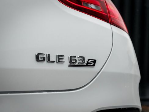 Used 2025 Mercedes-Benz GLE 63 AMG S image 10