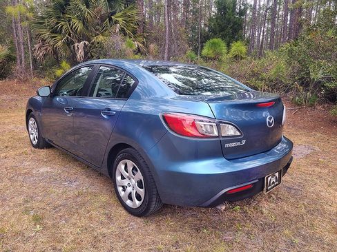 Used 2010 MAZDA MAZDA3 i Sport image 4