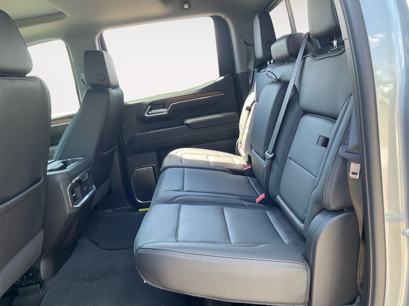 Used 2024 GMC Sierra 1500 Denali AWD/4WD image 13