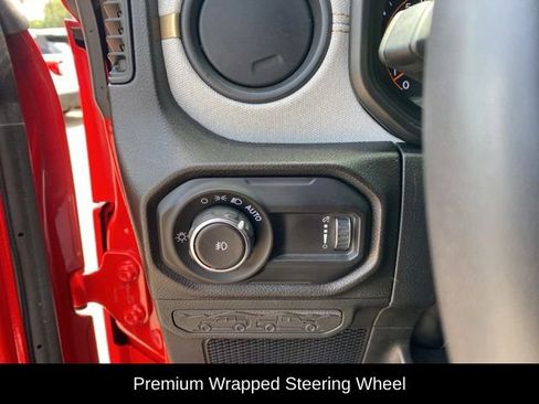 Used 2024 Jeep Wrangler Unlimited Sport AWD/4WD image 18