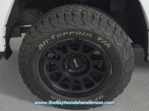 Used 2022 RAM 1500 Laramie AWD/4WD image 11