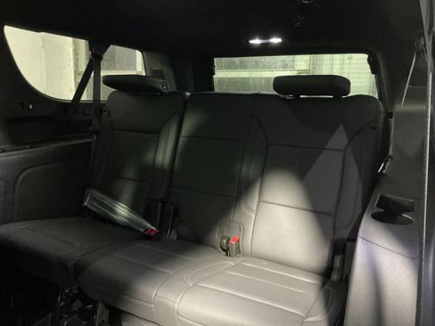 New 2026 Chevrolet Suburban LT w/ Comfort Package AWD/4WD image 25