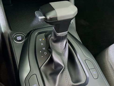 Used 2025 Kia K4 LXS image 24