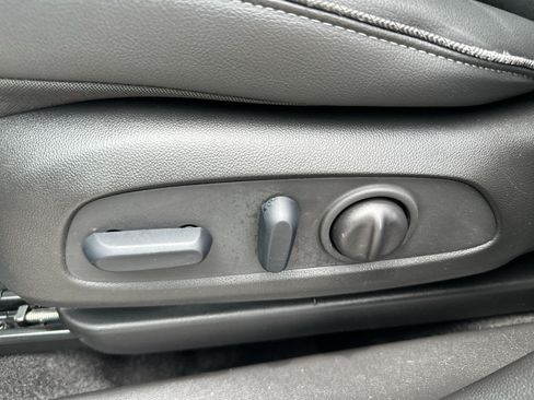 Used 2023 Buick Encore GX Select w/ Sport Touring Package FWD image 14