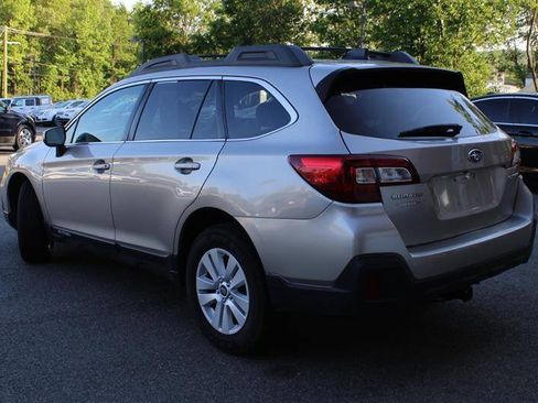 Used 2019 Subaru Outback 2.5i Premium AWD/4WD image 3
