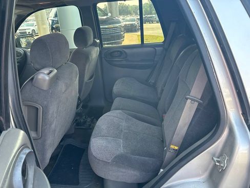 Used 2004 Chevrolet TrailBlazer LT AWD/4WD image 11