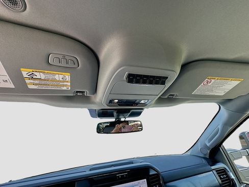 New 2026 Ford F250 Lariat w/ Black Appearance Package image 22