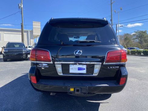 Used 2010 Lexus LX 570 4WD image 6