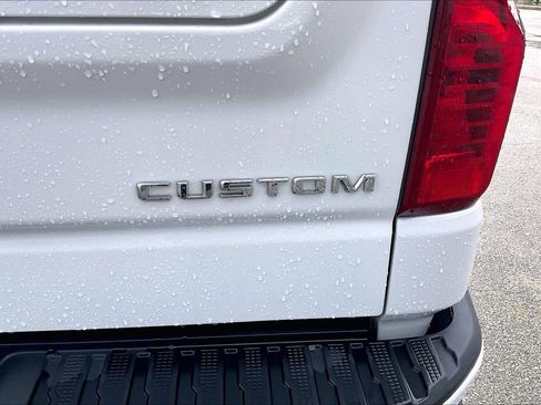 Used 2024 Chevrolet Silverado 1500 Custom RWD image 10