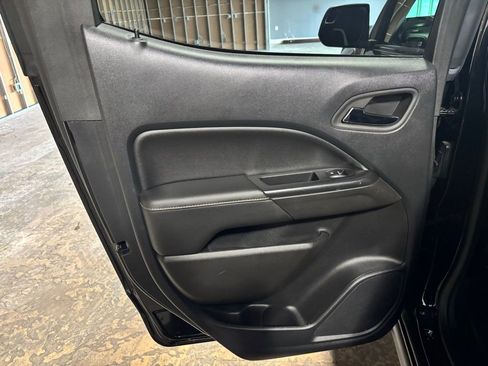 Used 2022 GMC Canyon AT4 w/ Trailering Package image 15