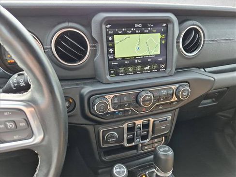 Used 2022 Jeep Wrangler Unlimited Sahara w/ Cold Weather Group AWD/4WD image 14