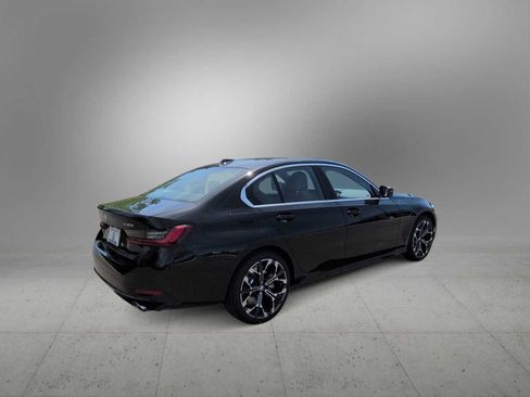 Used 2026 BMW 330i xDrive Sedan w/ Premium Package AWD/4WD image 8