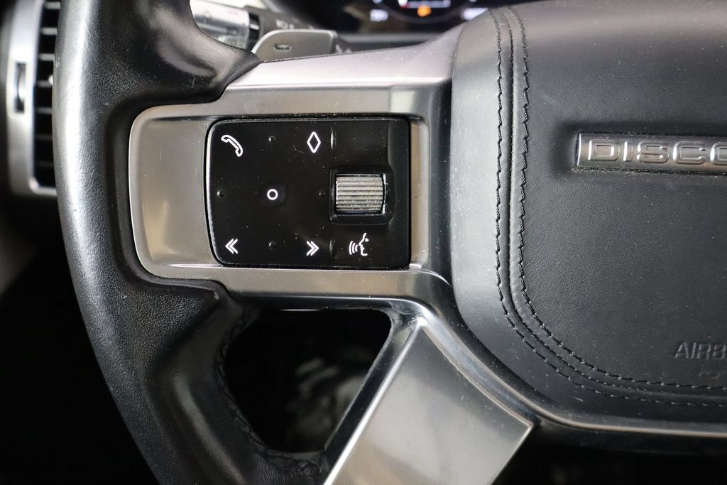 Used 2022 Land Rover Discovery HSE R-Dynamic AWD/4WD image 8