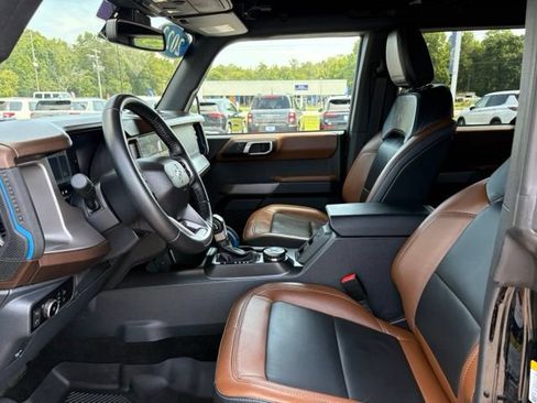 Used 2023 Ford Bronco Outer Banks AWD/4WD image 9