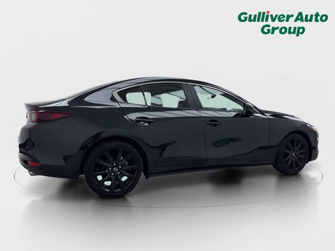Used 2024 MAZDA MAZDA3 s FWD image 9