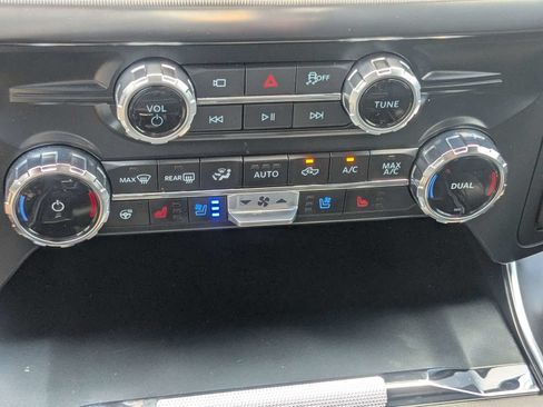 Used 2025 Ford F150 Raptor AWD/4WD image 24