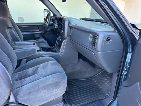 Used 2006 Chevrolet Silverado 3500 LT w/ Skid Plate Package AWD/4WD image 99