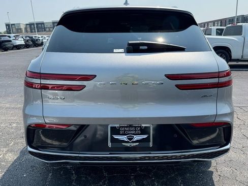 New 2026 Genesis GV70 2.5T Select AWD/4WD image 4