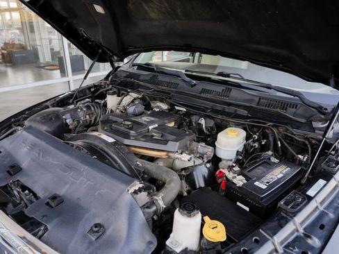 Used 2017 RAM 2500 Laramie w/ Protection Group image 27