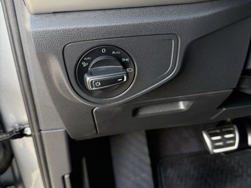 Used 2023 Volkswagen Atlas Cross Sport SEL Premium R-Line image 18