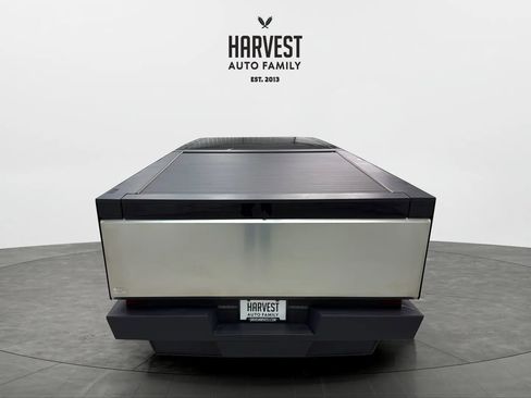 Used 2024 Tesla Cybertruck Cyberbeast AWD/4WD image 5