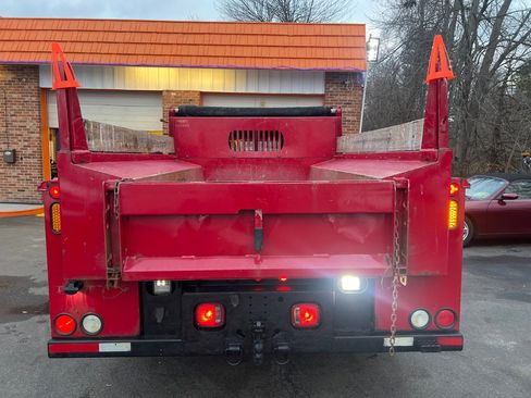 Used 2015 Ford F550 4x4 Regular Cab Super Duty image 3