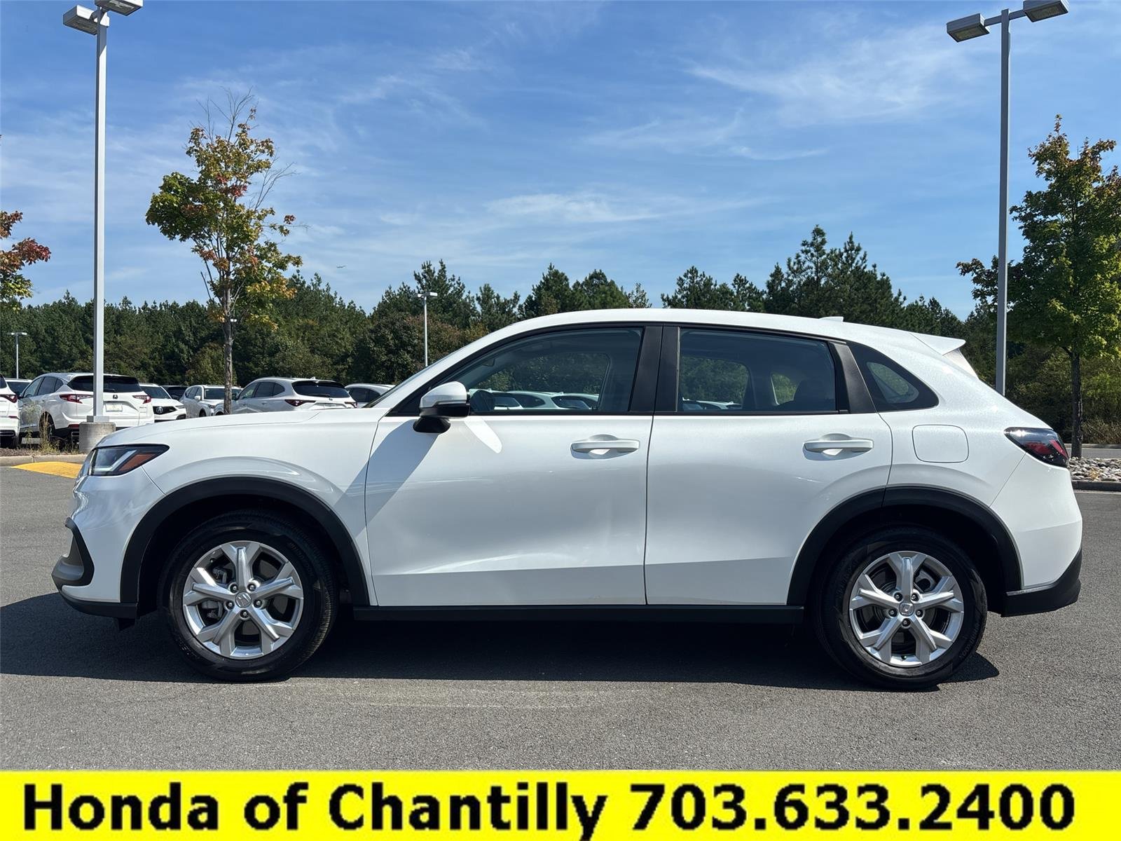 Certified 2025 Honda HR-V LX image 4