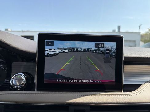 Used 2021 Lincoln Corsair AWD w/ Premium Package image 25