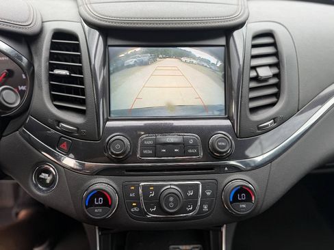 Used 2019 Chevrolet Impala Premier FWD image 29