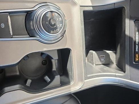 Used 2024 Ford Edge SEL image 14