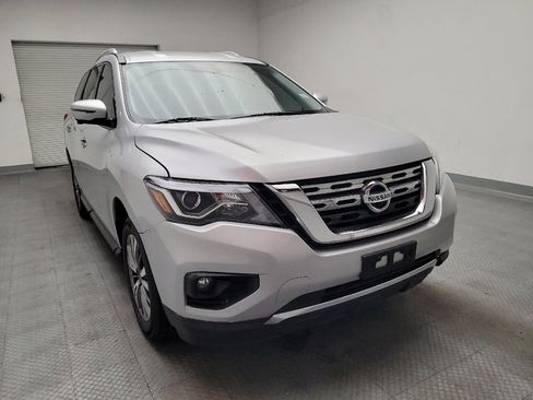 Used 2019 Nissan Pathfinder SL AWD/4WD image 14