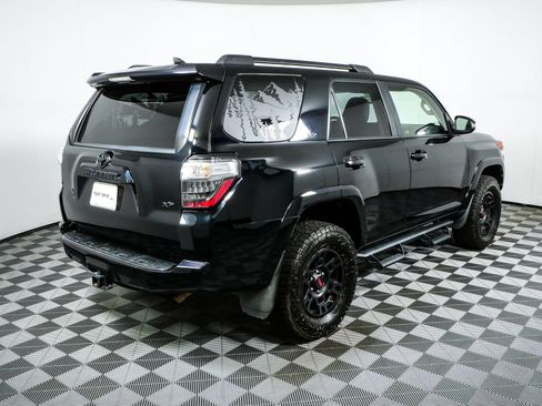Used 2018 Toyota 4Runner SR5 Premium AWD/4WD image 27